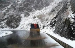 Компания «IRS»: несмотря на неблагоприятные погодные условия, автодорога Душанбе-Чанак открыта и дви
